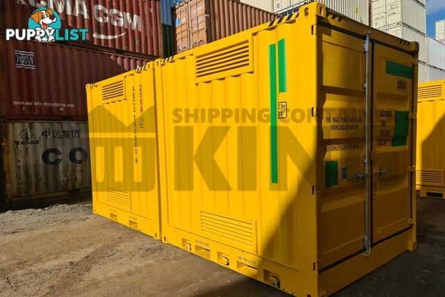 PAIR OF 10' HC DANGEROUS GOODS CONTAINERS (2 X 4 POST 10' DG'S)