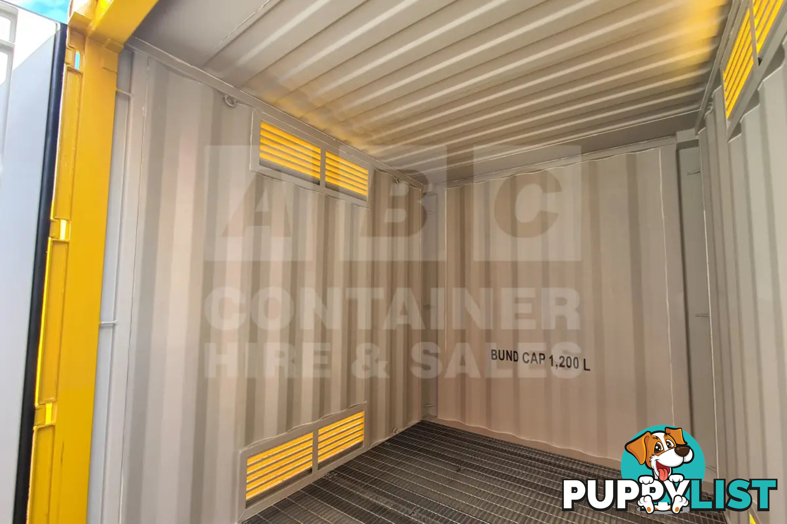 PAIR OF 10' HC DANGEROUS GOODS CONTAINERS (2 X 4 POST 10' DG'S)