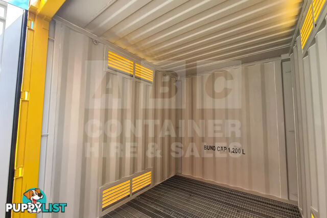 PAIR OF 10' HC DANGEROUS GOODS CONTAINERS (2 X 4 POST 10' DG'S)