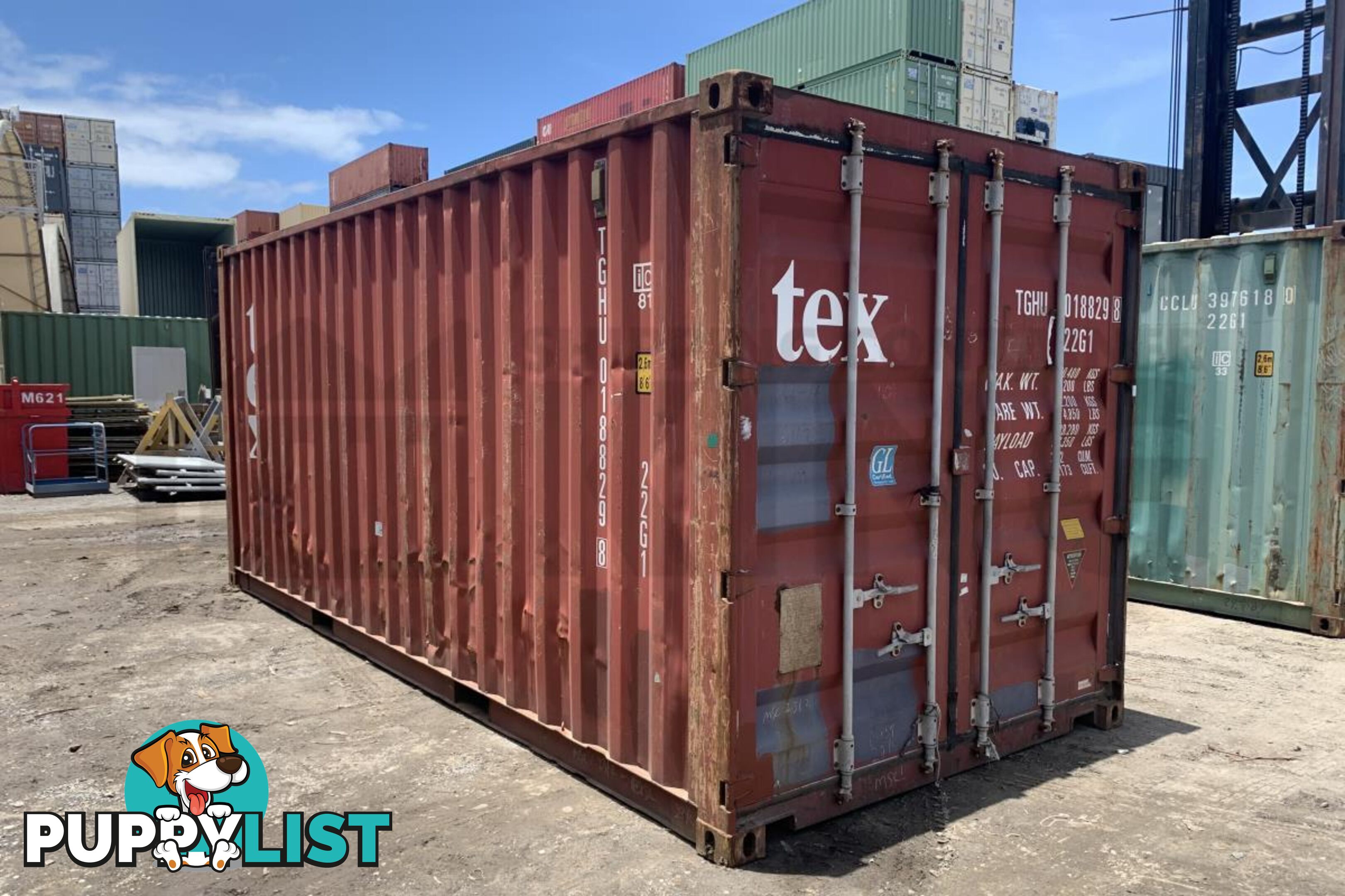 20' STANDARD HEIGHT SHIPPING CONTAINER - in Brisbane