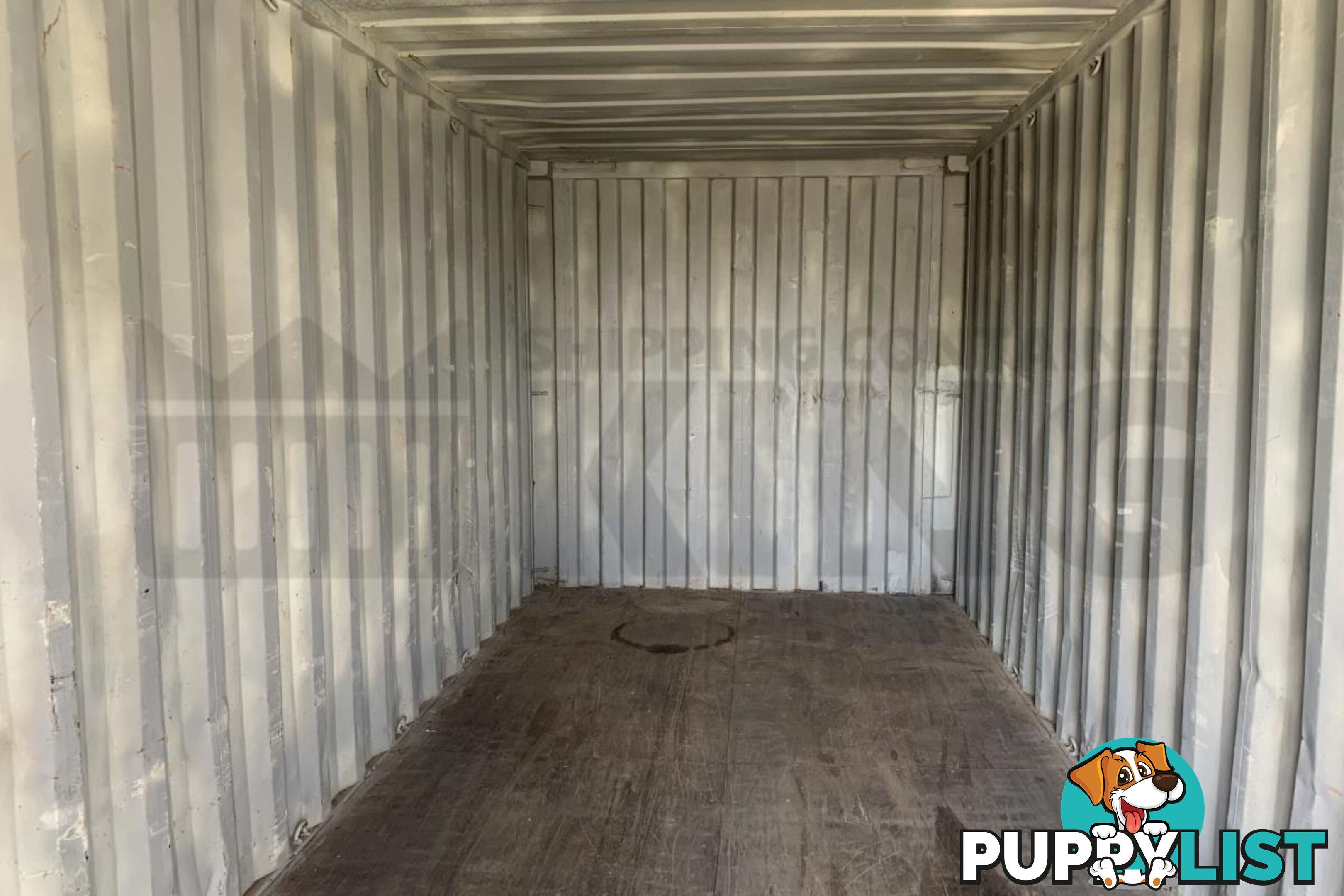 20' STANDARD HEIGHT SHIPPING CONTAINER - in Brisbane