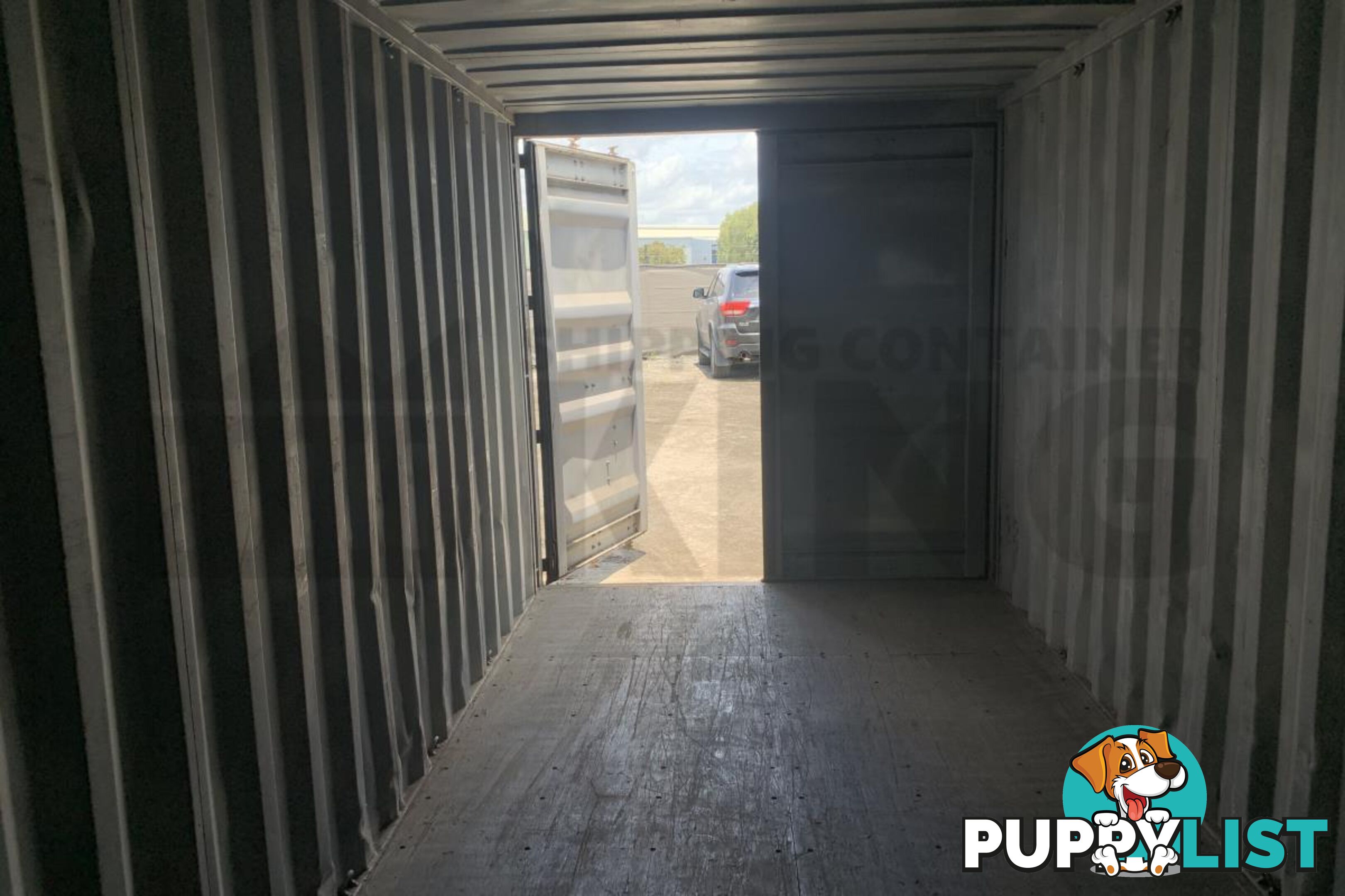 20' STANDARD HEIGHT SHIPPING CONTAINER - in Brisbane