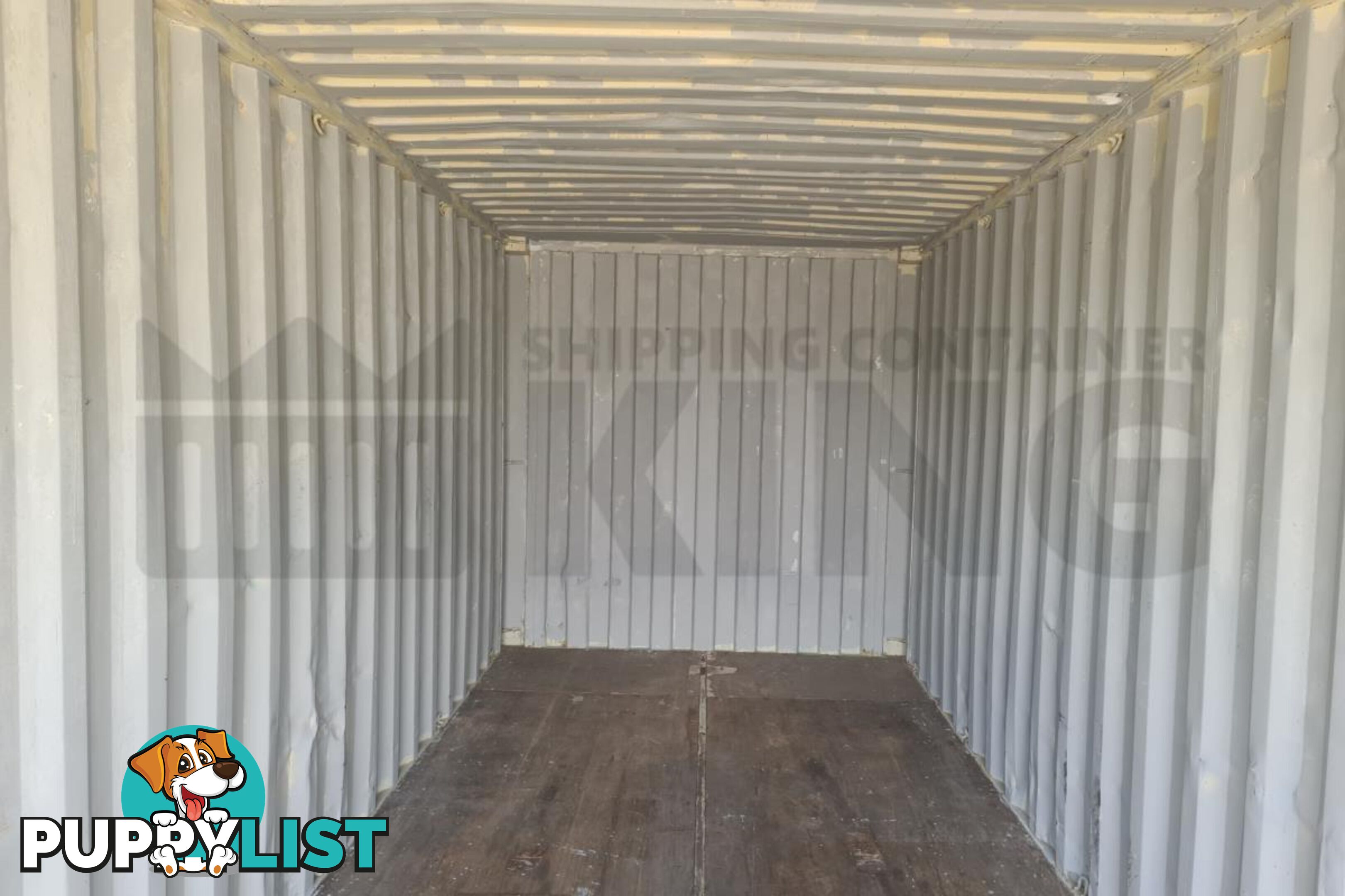 20' STANDARD HEIGHT SHIPPING CONTAINER - in Brisbane