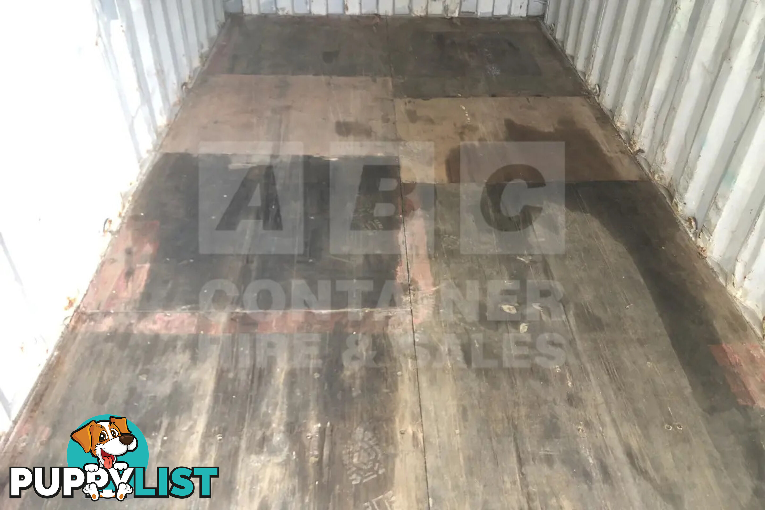 20' STANDARD HEIGHT SHIPPING CONTAINER - in Toowoomba
