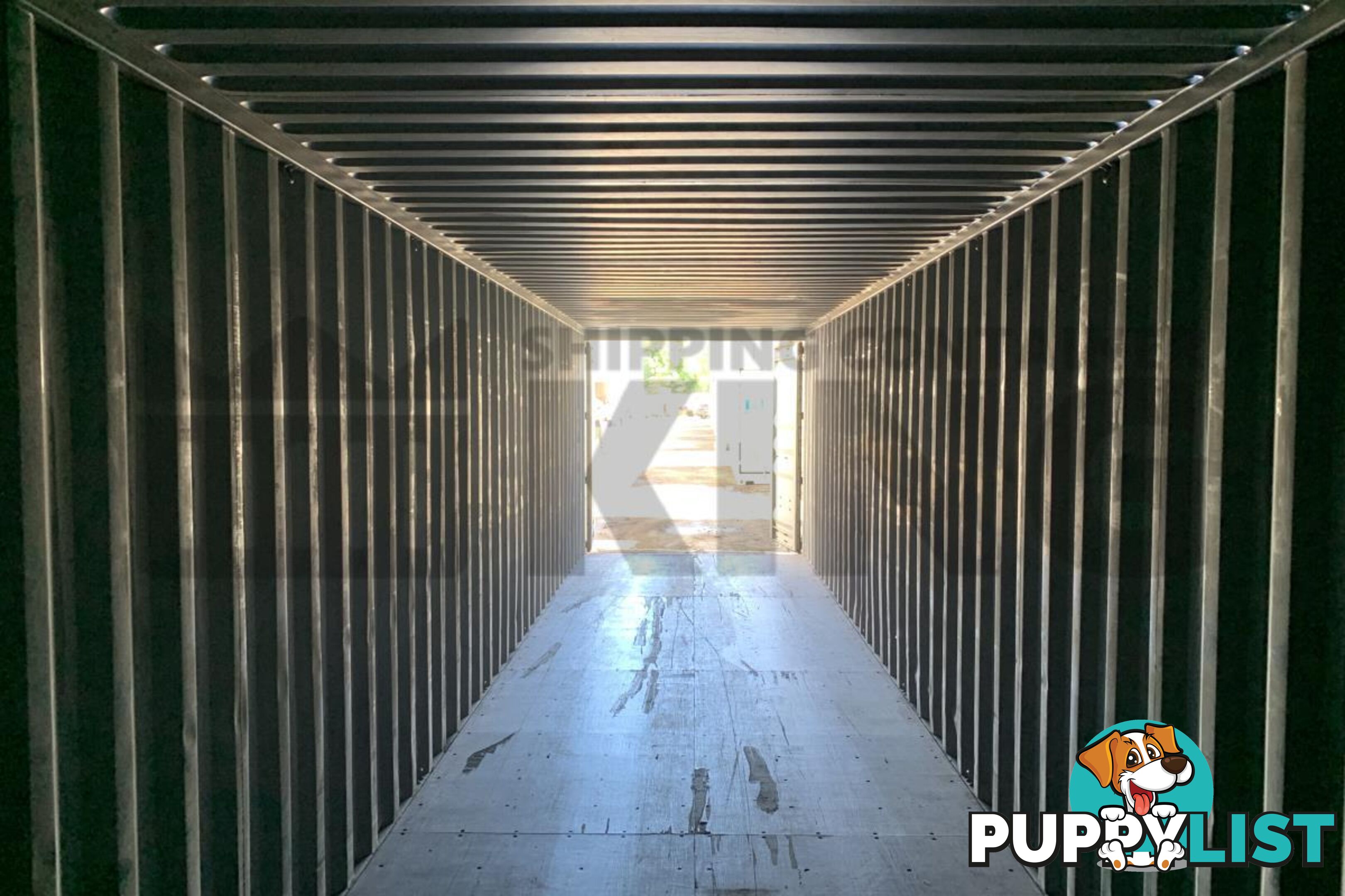 40' STANDARD HEIGHT SHIPPING CONTAINER
