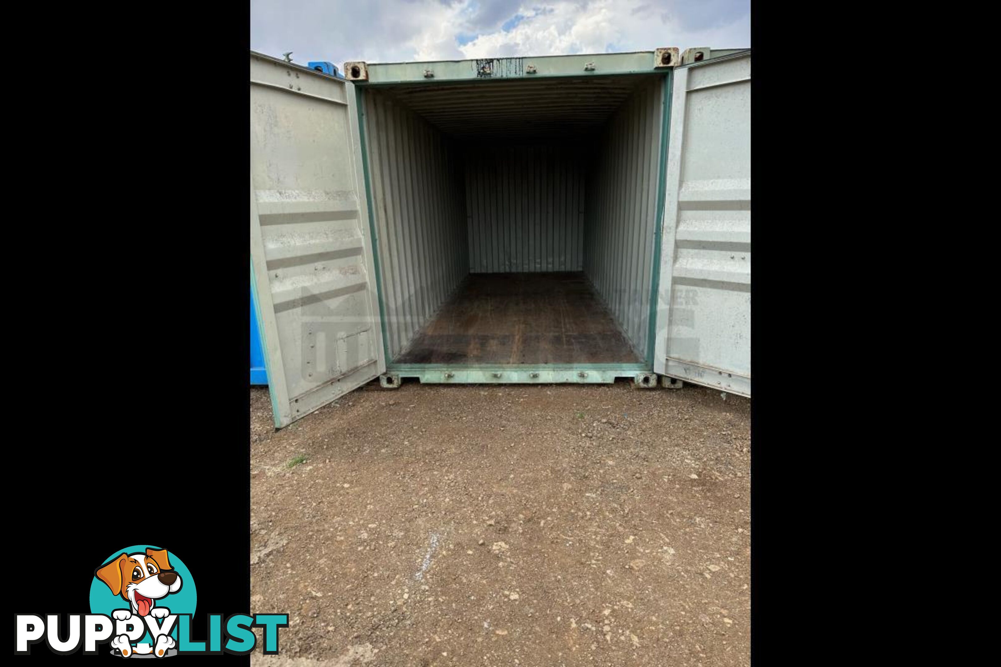 20' STANDARD HEIGHT SHIPPING CONTAINER - in Toowoomba