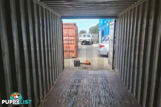 20' STANDARD HEIGHT SHIPPING CONTAINER - in Brisbane