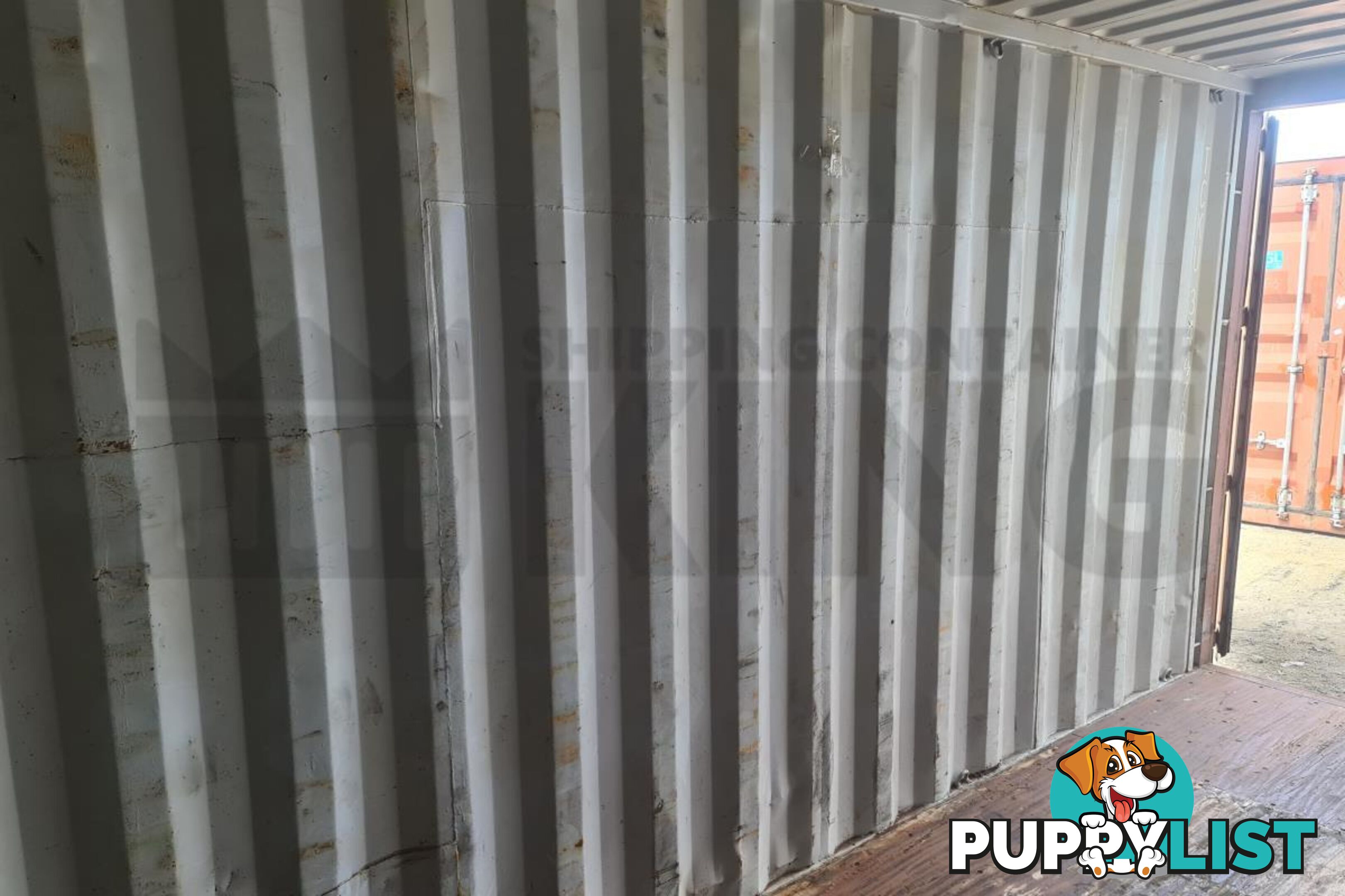 20' STANDARD HEIGHT SHIPPING CONTAINER - in Brisbane