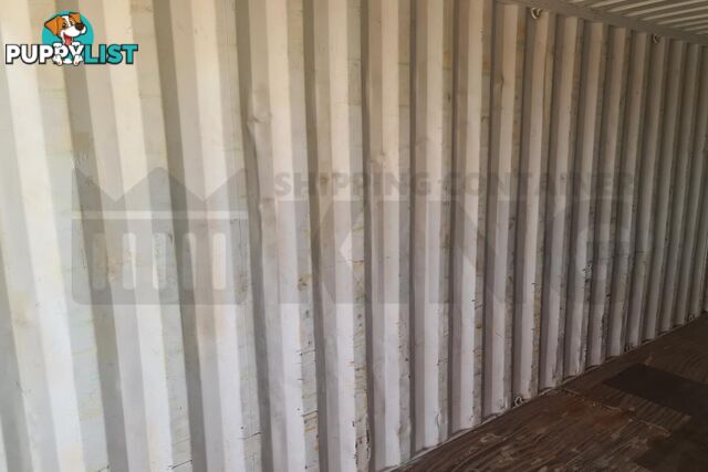 20' STANDARD HEIGHT SHIPPING CONTAINER - in Brisbane