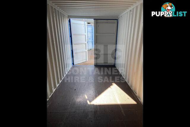 20' STANDARD HEIGHT SHIPPING CONTAINER - in Toowoomba