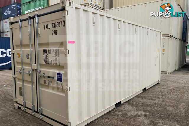 20' STANDARD HEIGHT SHIPPING CONTAINER (TRI DOOR) - in Brisbane