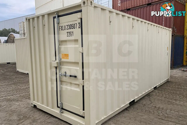 20' STANDARD HEIGHT SHIPPING CONTAINER (TRI DOOR) - in Brisbane