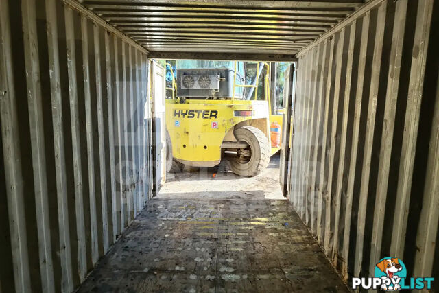 20' STANDARD HEIGHT SHIPPING CONTAINER - in Brisbane