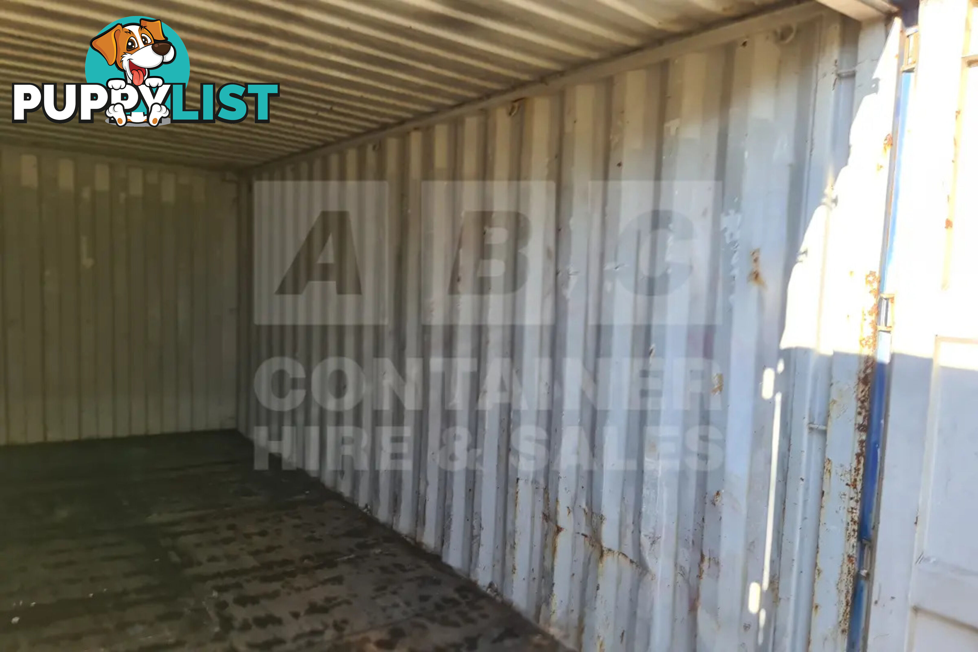 20' STANDARD HEIGHT SHIPPING CONTAINER - in Brisbane