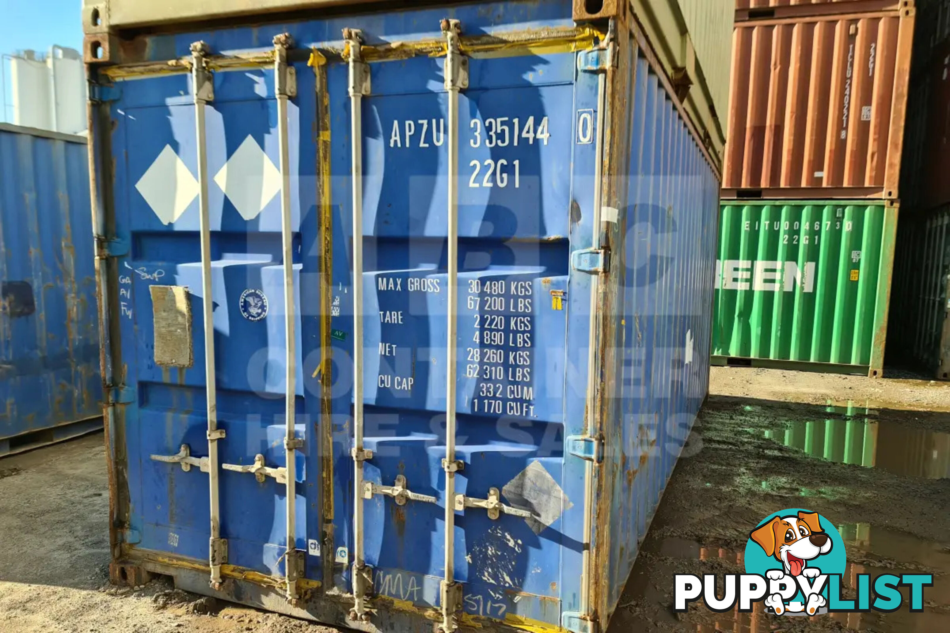 20' STANDARD HEIGHT SHIPPING CONTAINER - in Brisbane