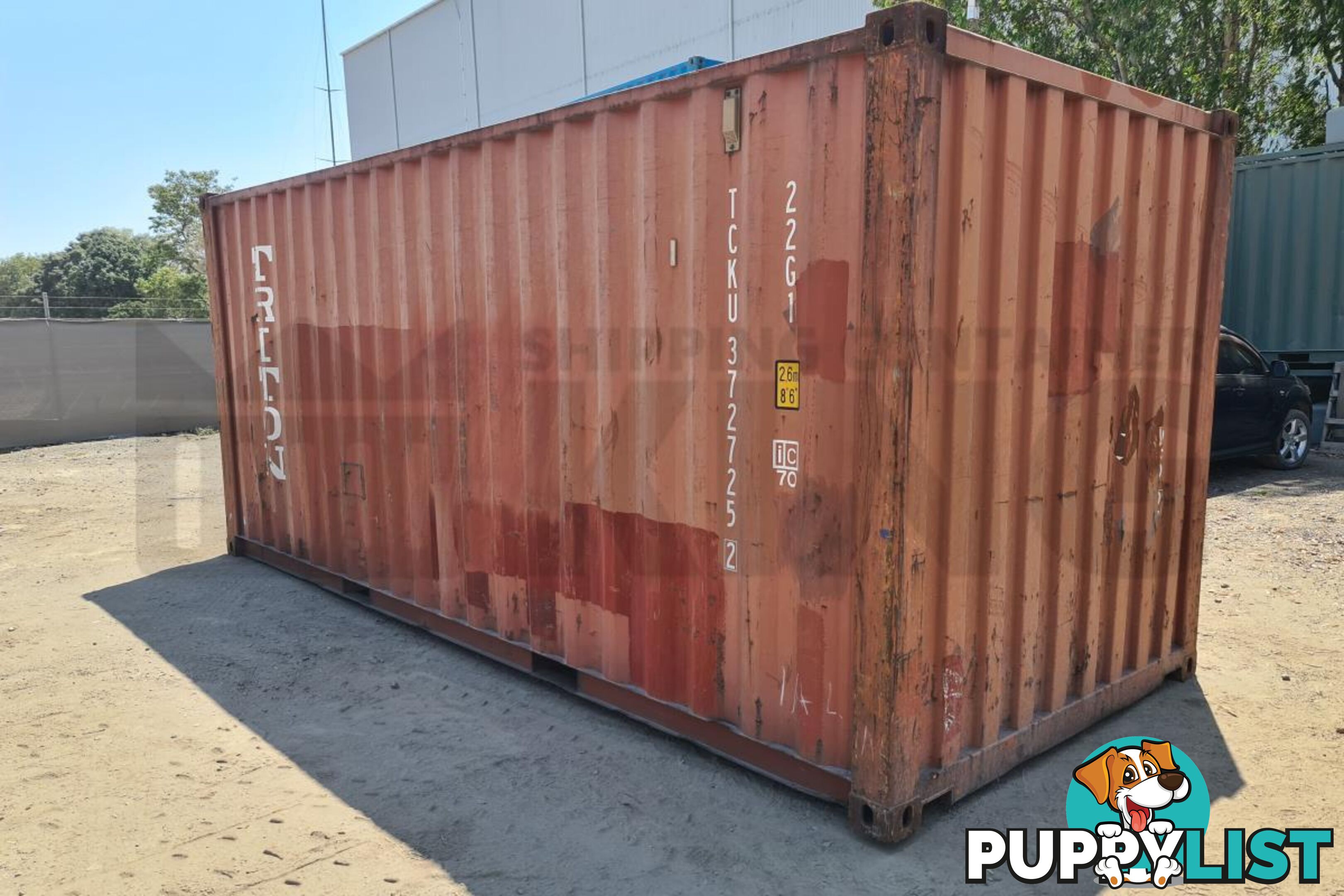 20' STANDARD HEIGHT SHIPPING CONTAINER - in Brisbane