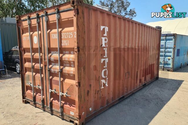 20' STANDARD HEIGHT SHIPPING CONTAINER - in Brisbane