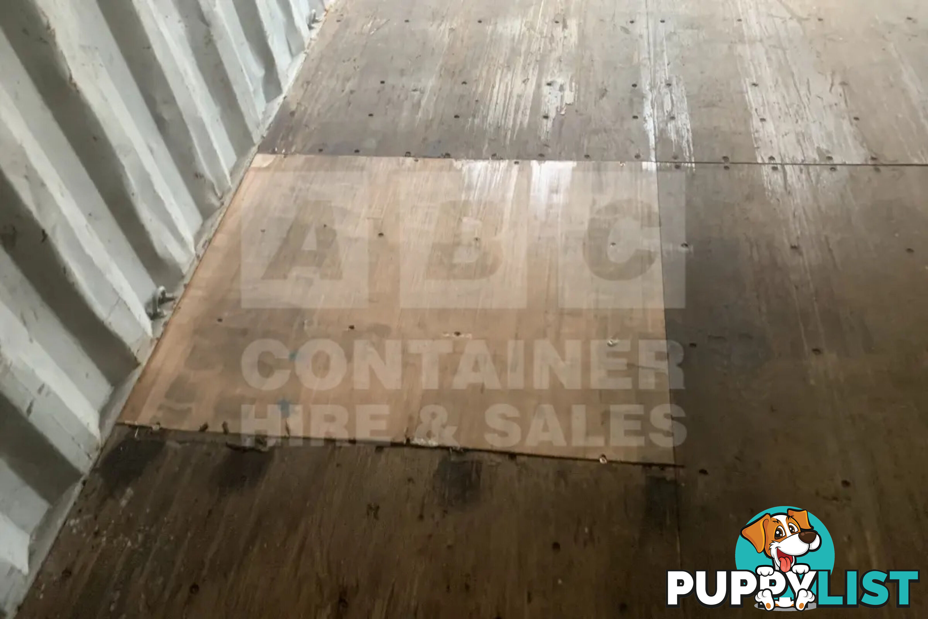 20' STANDARD HEIGHT SHIPPING CONTAINER - in Toowoomba