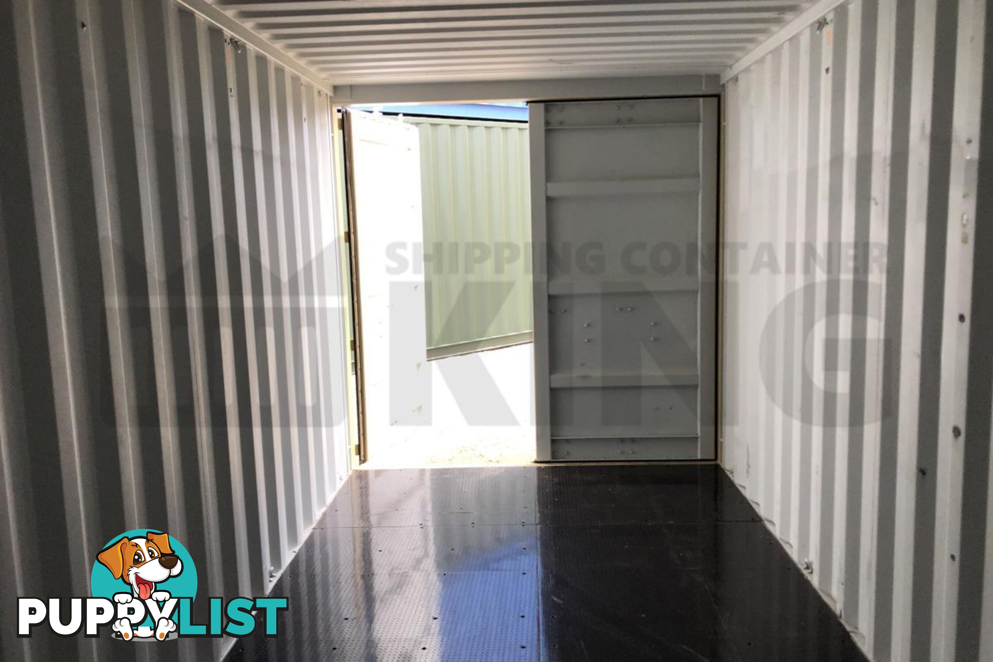 20' STANDARD HEIGHT SHIPPING CONTAINER - in Toowoomba