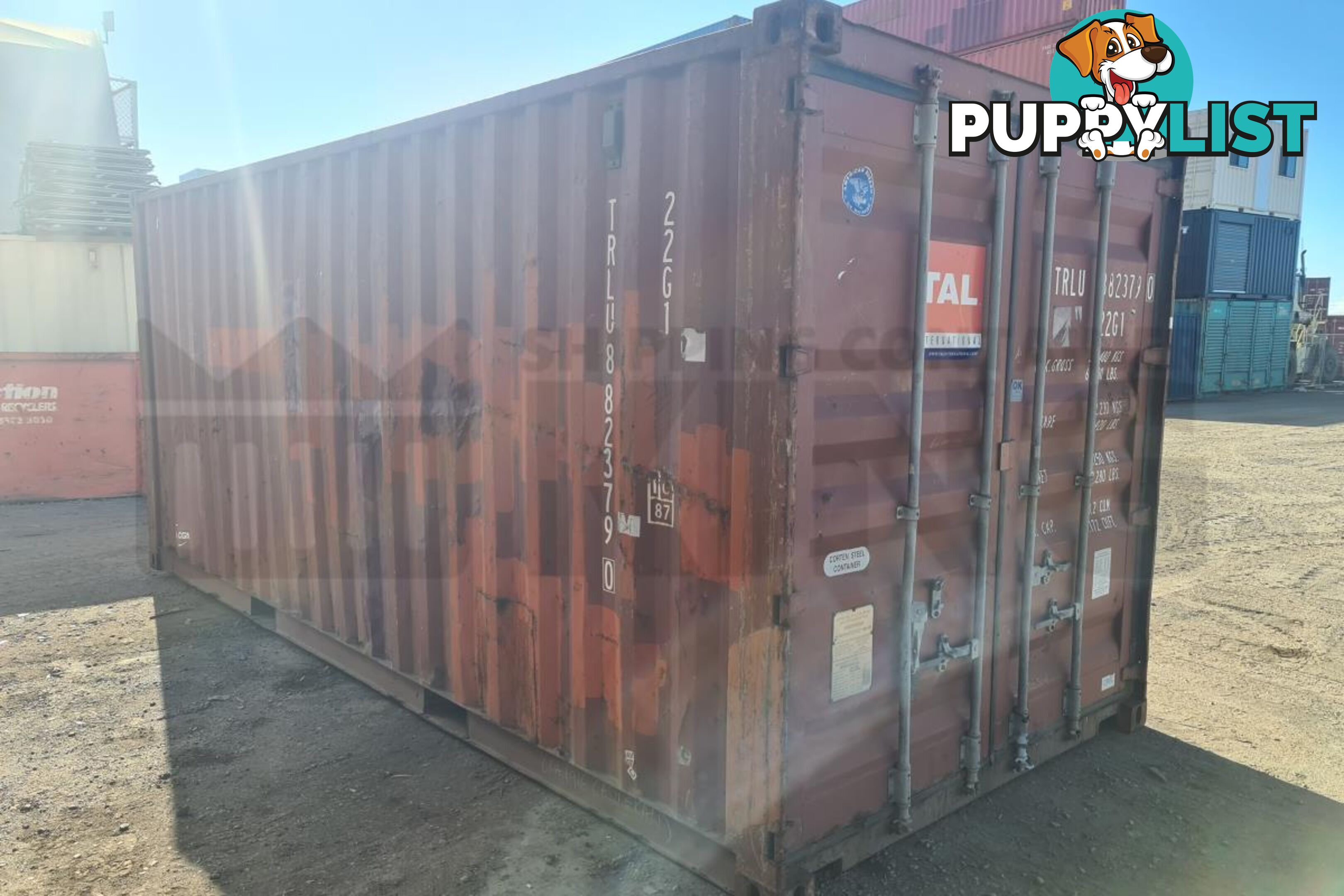 20' STANDARD HEIGHT SHIPPING CONTAINER - in Brisbane