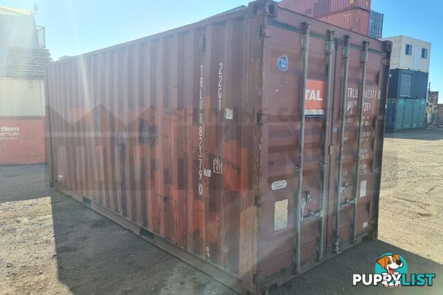 20' STANDARD HEIGHT SHIPPING CONTAINER - in Brisbane