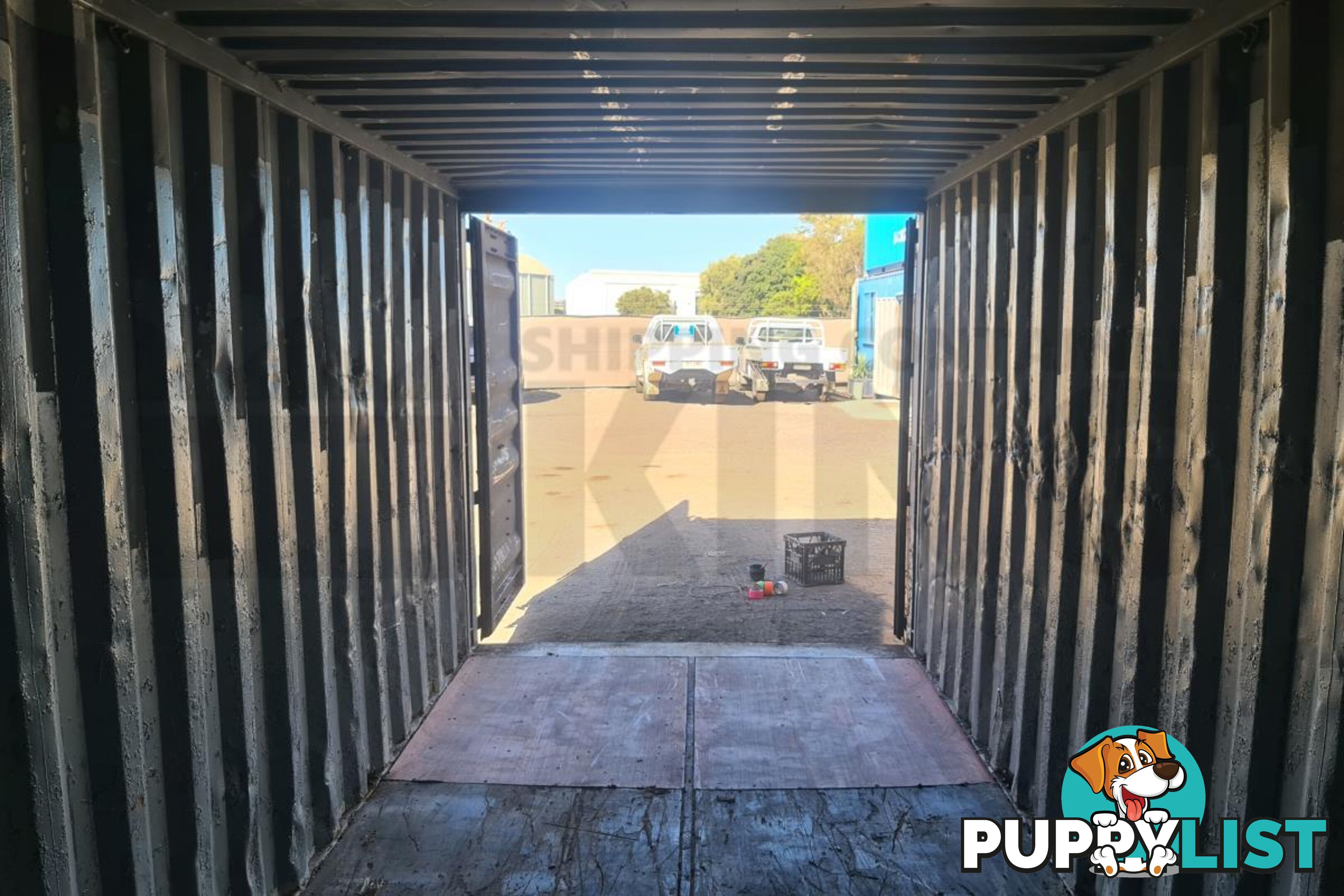 20' STANDARD HEIGHT SHIPPING CONTAINER - in Brisbane