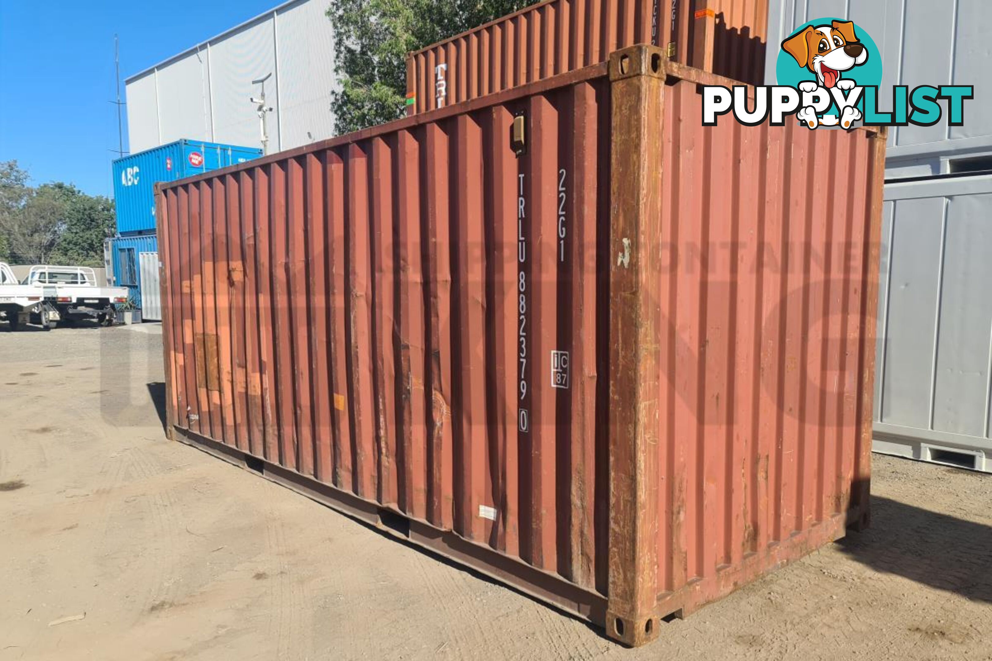 20' STANDARD HEIGHT SHIPPING CONTAINER - in Brisbane