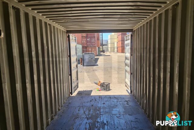 20' STANDARD HEIGHT SHIPPING CONTAINER - in Brisbane