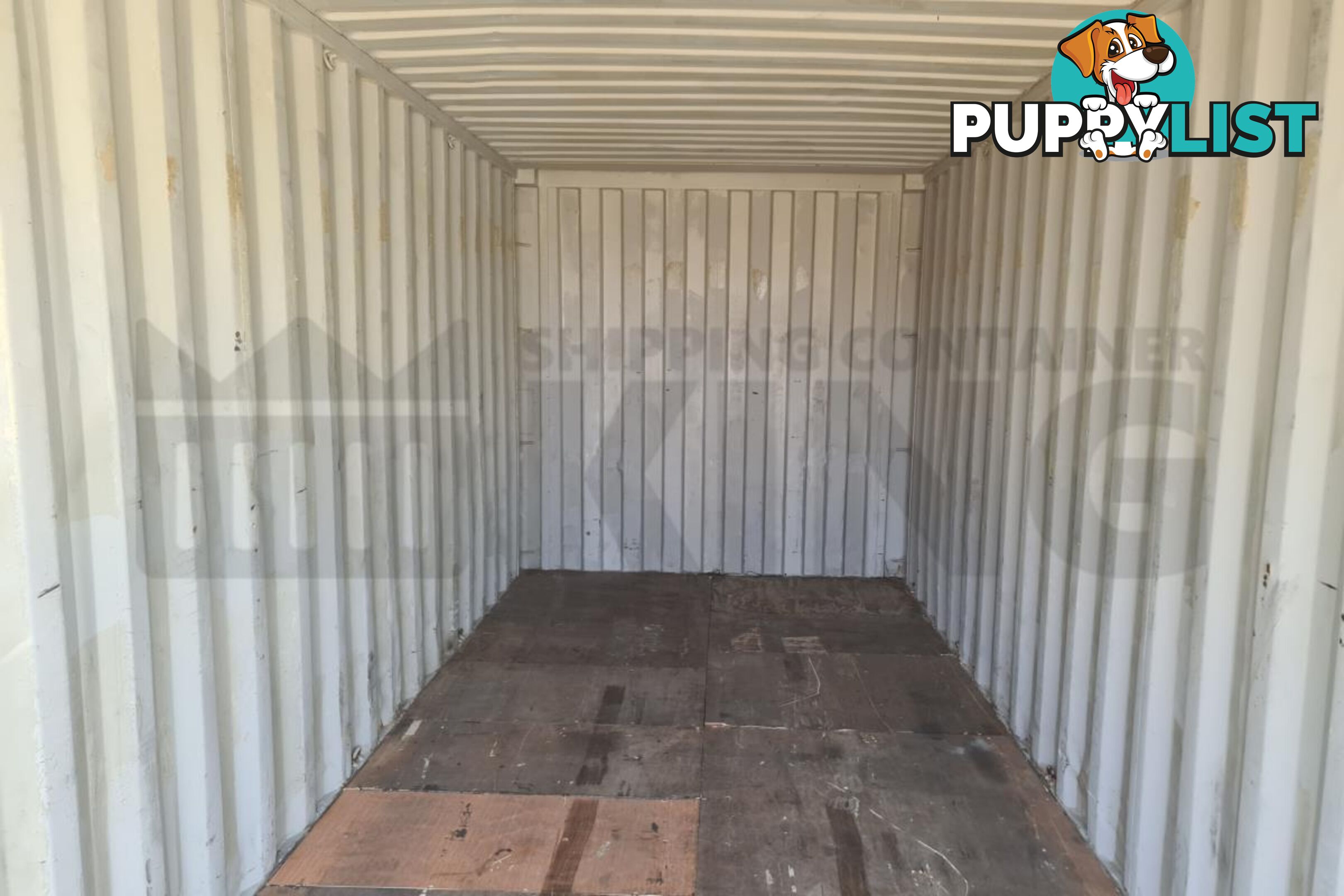 20' STANDARD HEIGHT SHIPPING CONTAINER - in Brisbane