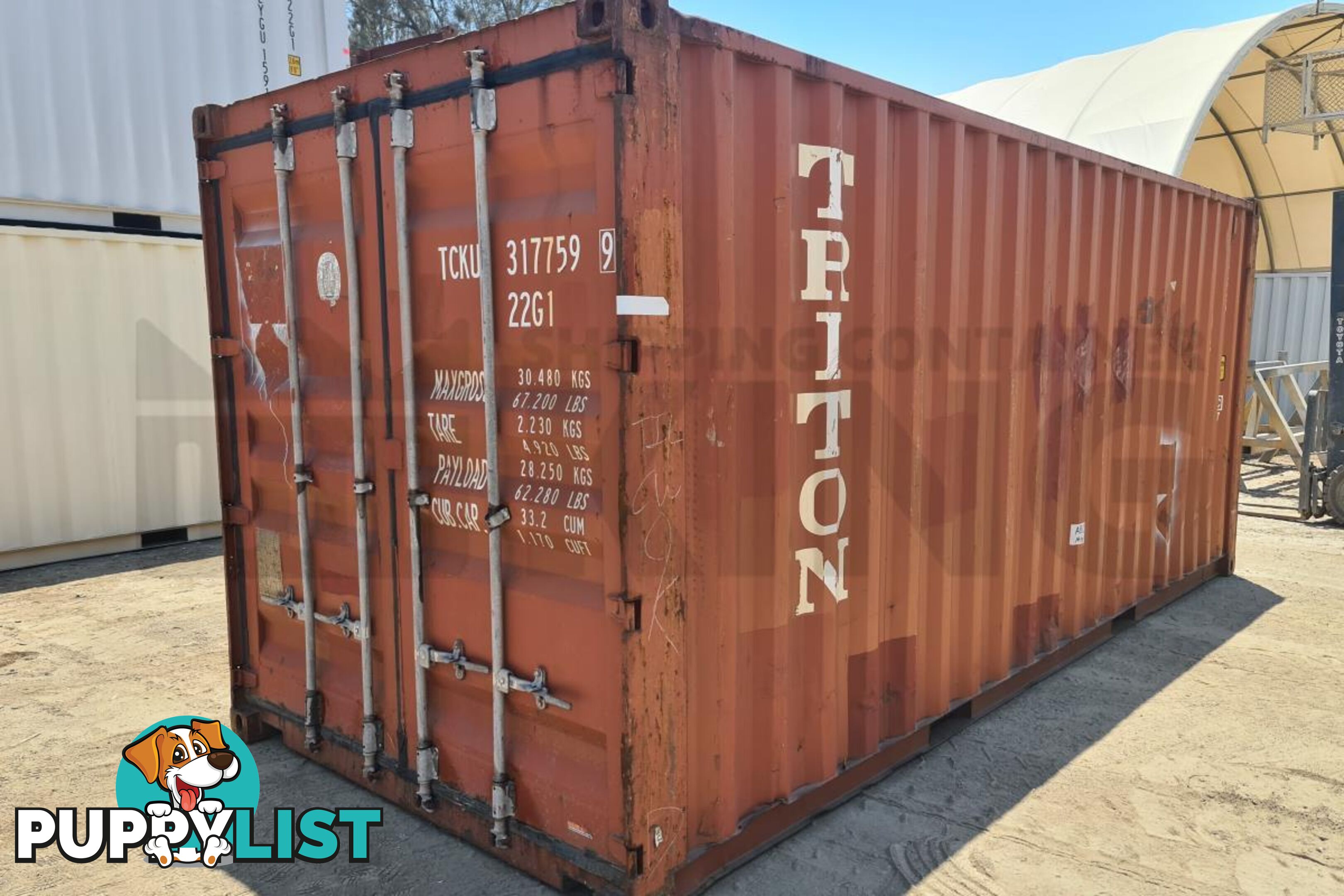 20' STANDARD HEIGHT SHIPPING CONTAINER - in Brisbane