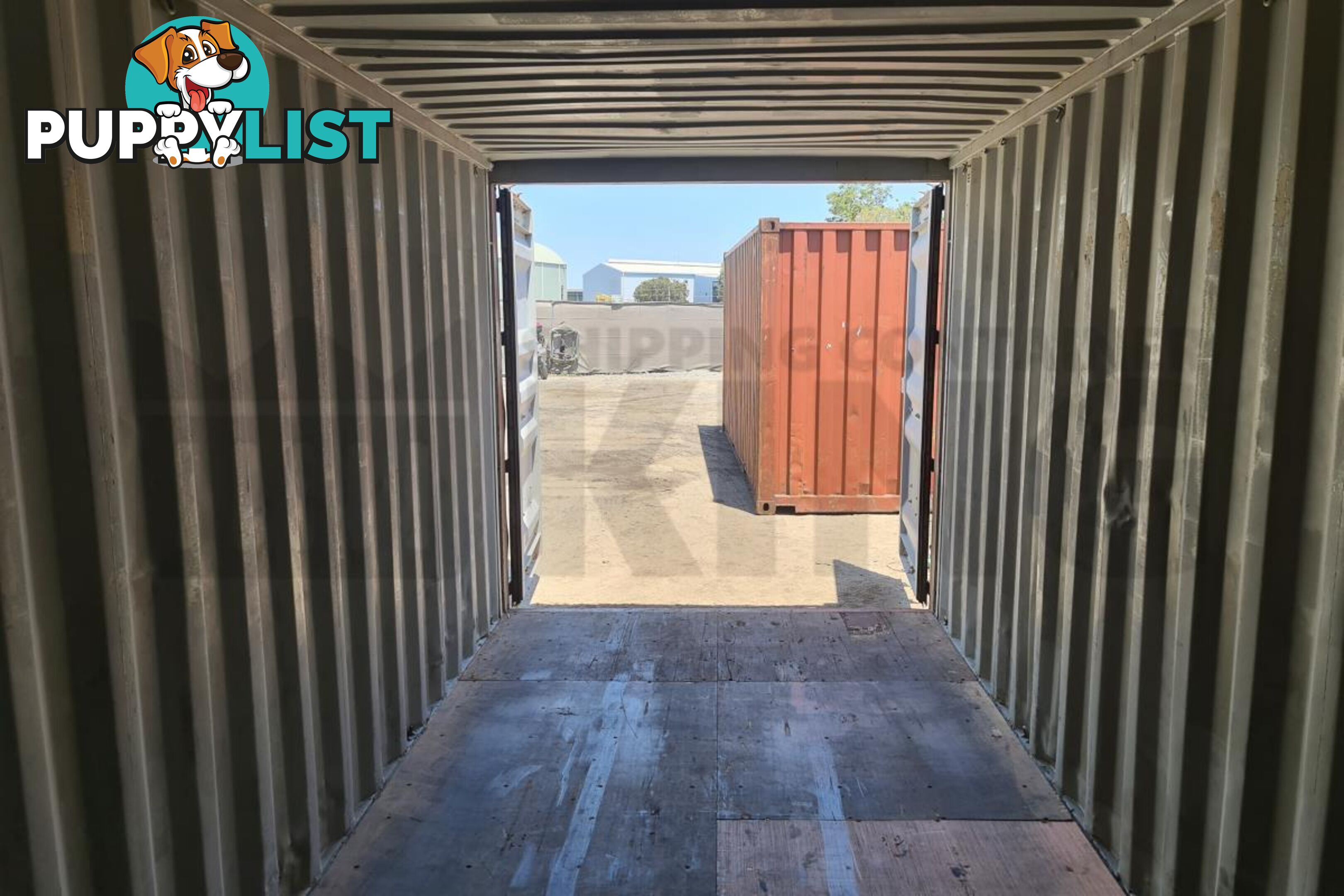 20' STANDARD HEIGHT SHIPPING CONTAINER - in Brisbane