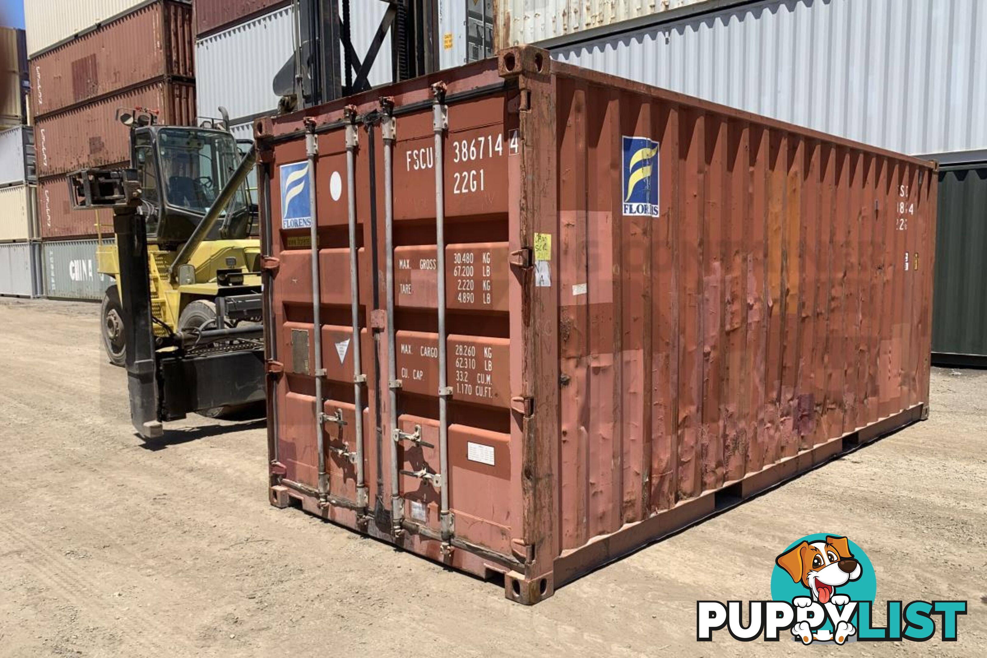 20' STANDARD HEIGHT SHIPPING CONTAINER - in Brisbane