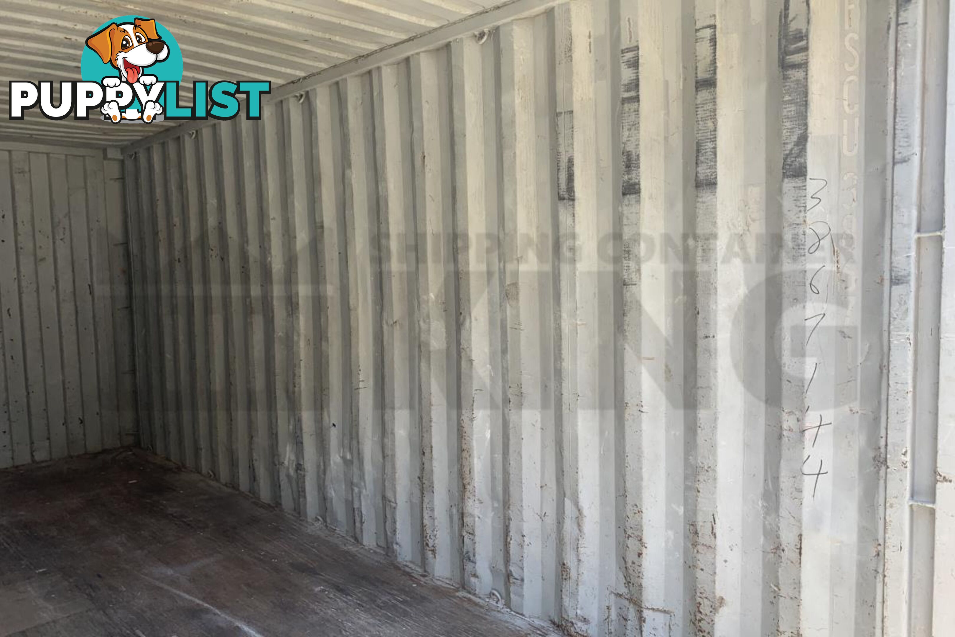 20' STANDARD HEIGHT SHIPPING CONTAINER - in Brisbane