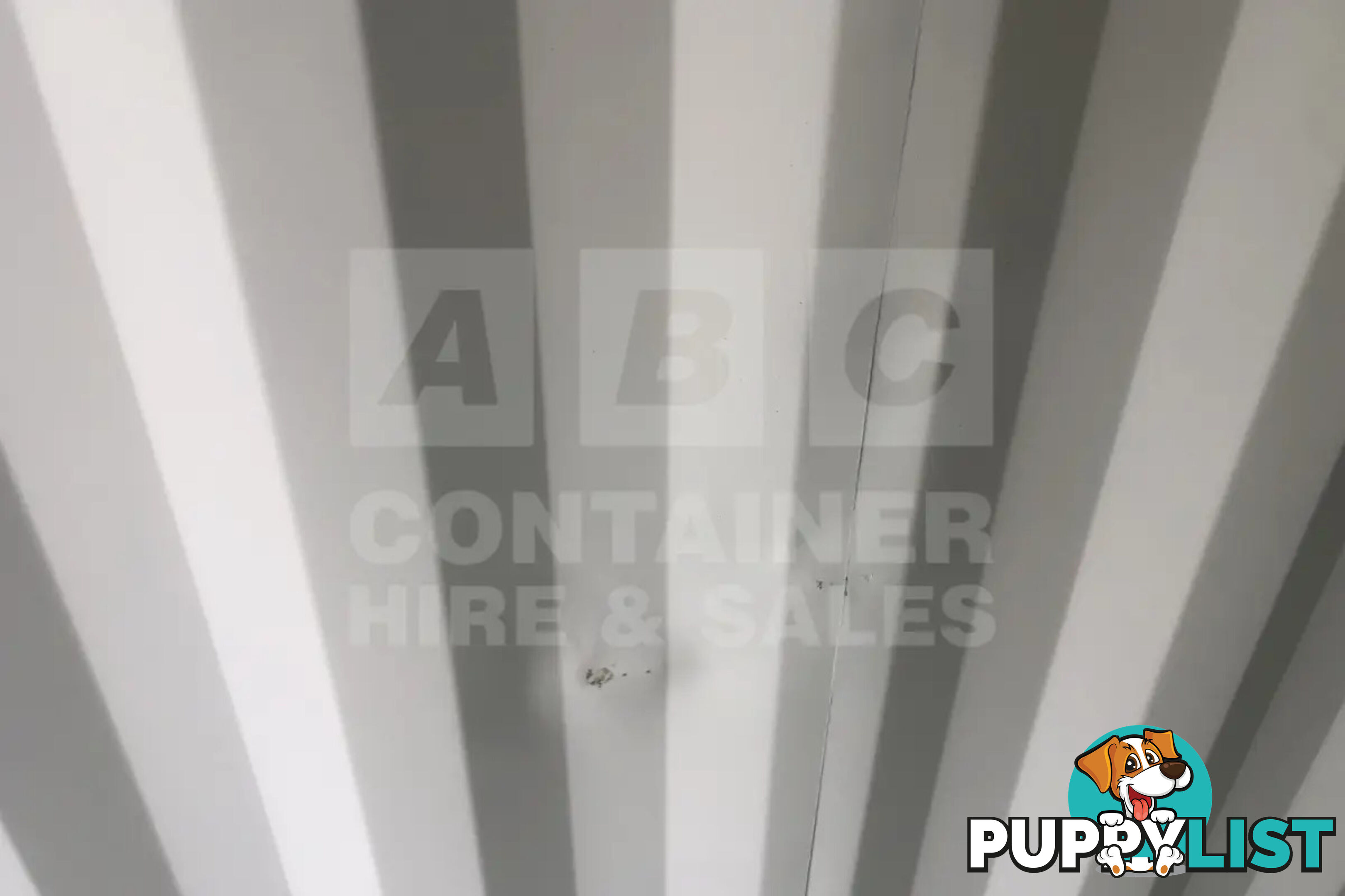 20' STANDARD HEIGHT SHIPPING CONTAINER (STEEL FLOOR)