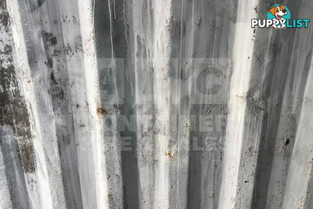 20' STANDARD HEIGHT SHIPPING CONTAINER - in Brisbane