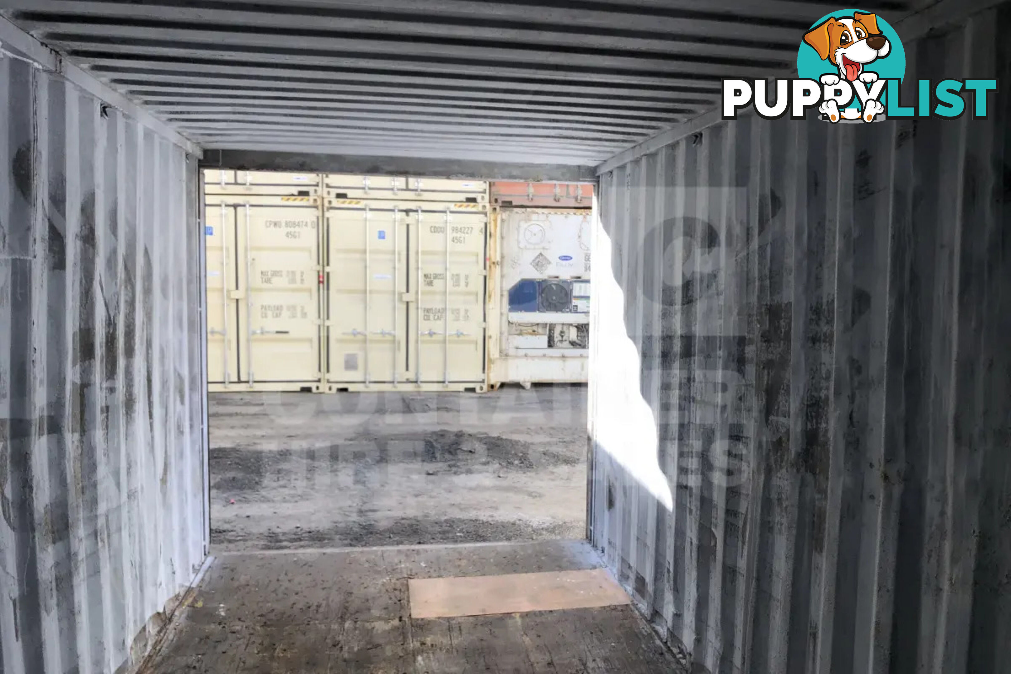 20' STANDARD HEIGHT SHIPPING CONTAINER - in Brisbane