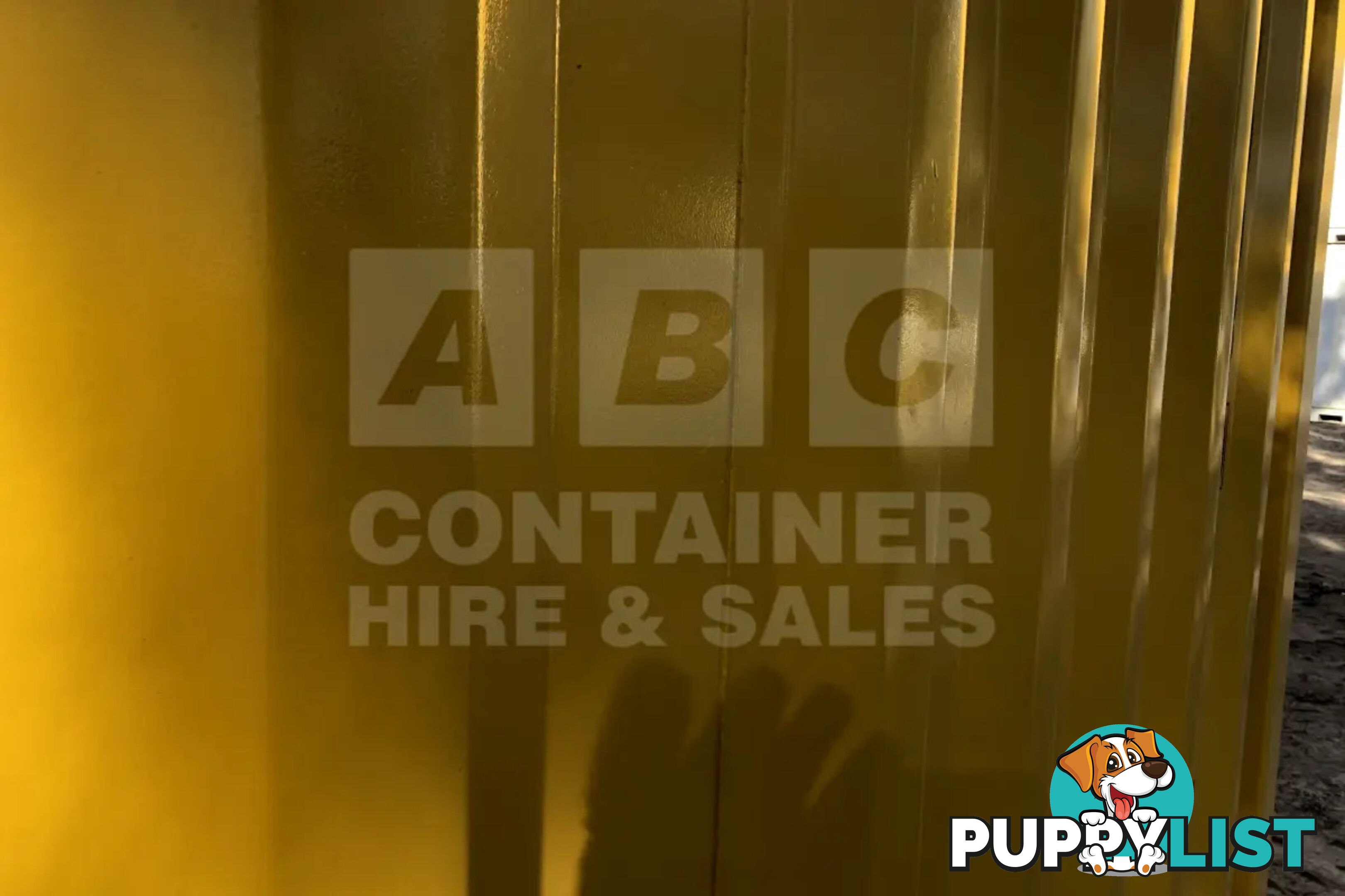 20' HIGH CUBE SIDE OPENING DANGEROUS GOODS SHIPPING CONTAINER - in Brisbane