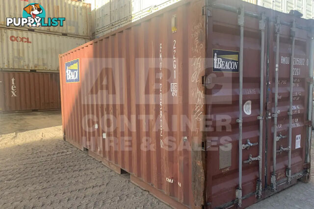 20' STANDARD HEIGHT SHIPPING CONTAINER - in Chinchilla