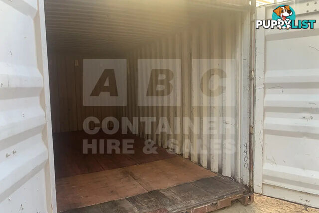 20' STANDARD HEIGHT SHIPPING CONTAINER - in Chinchilla