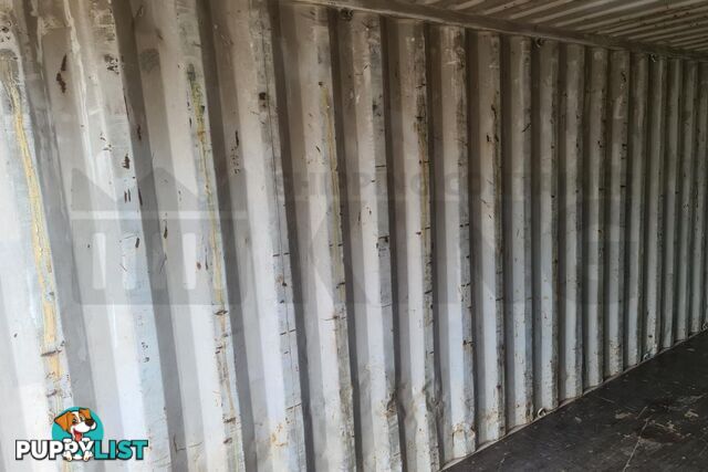 20' STANDARD HEIGHT SHIPPING CONTAINER - in Brisbane