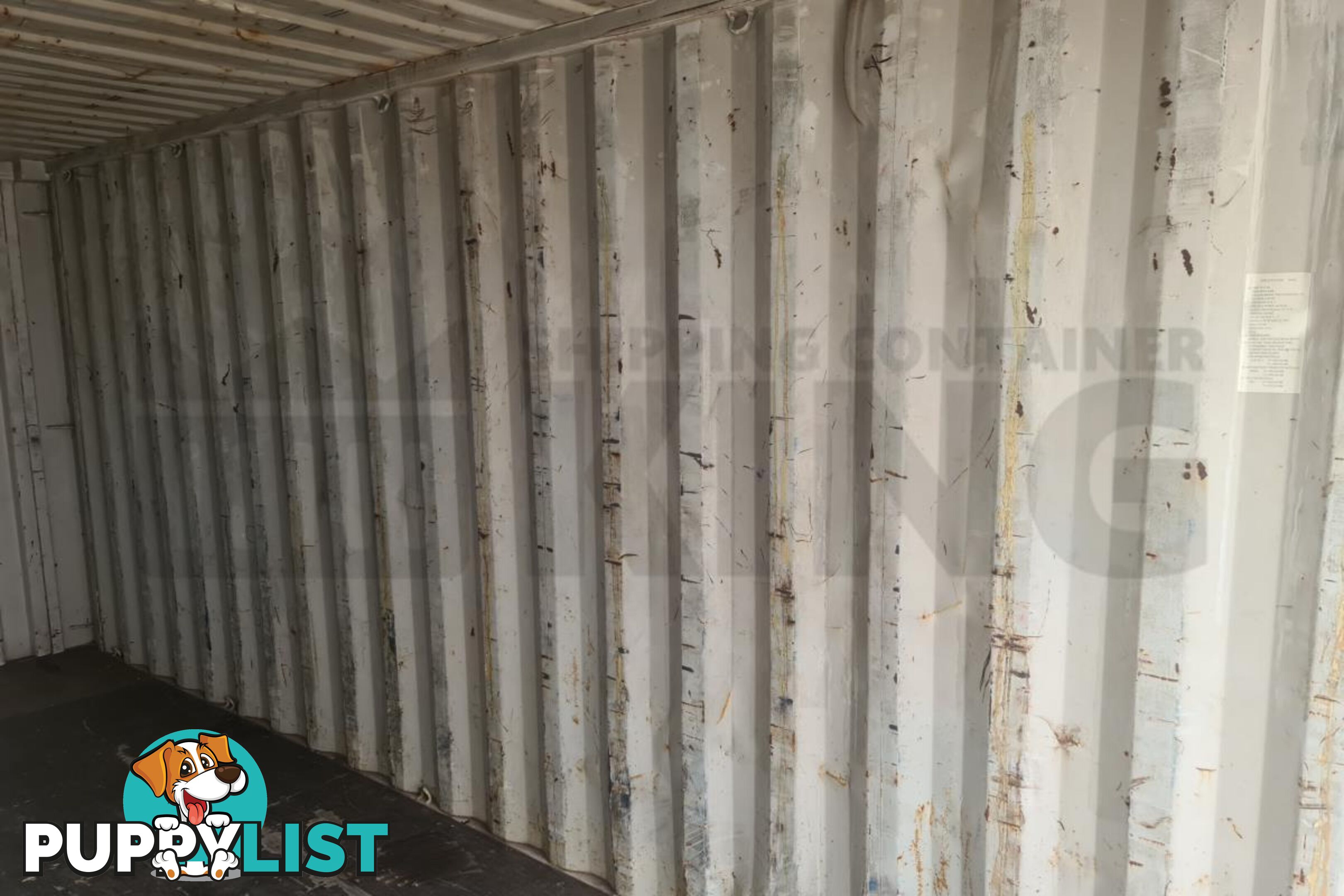 20' STANDARD HEIGHT SHIPPING CONTAINER - in Brisbane