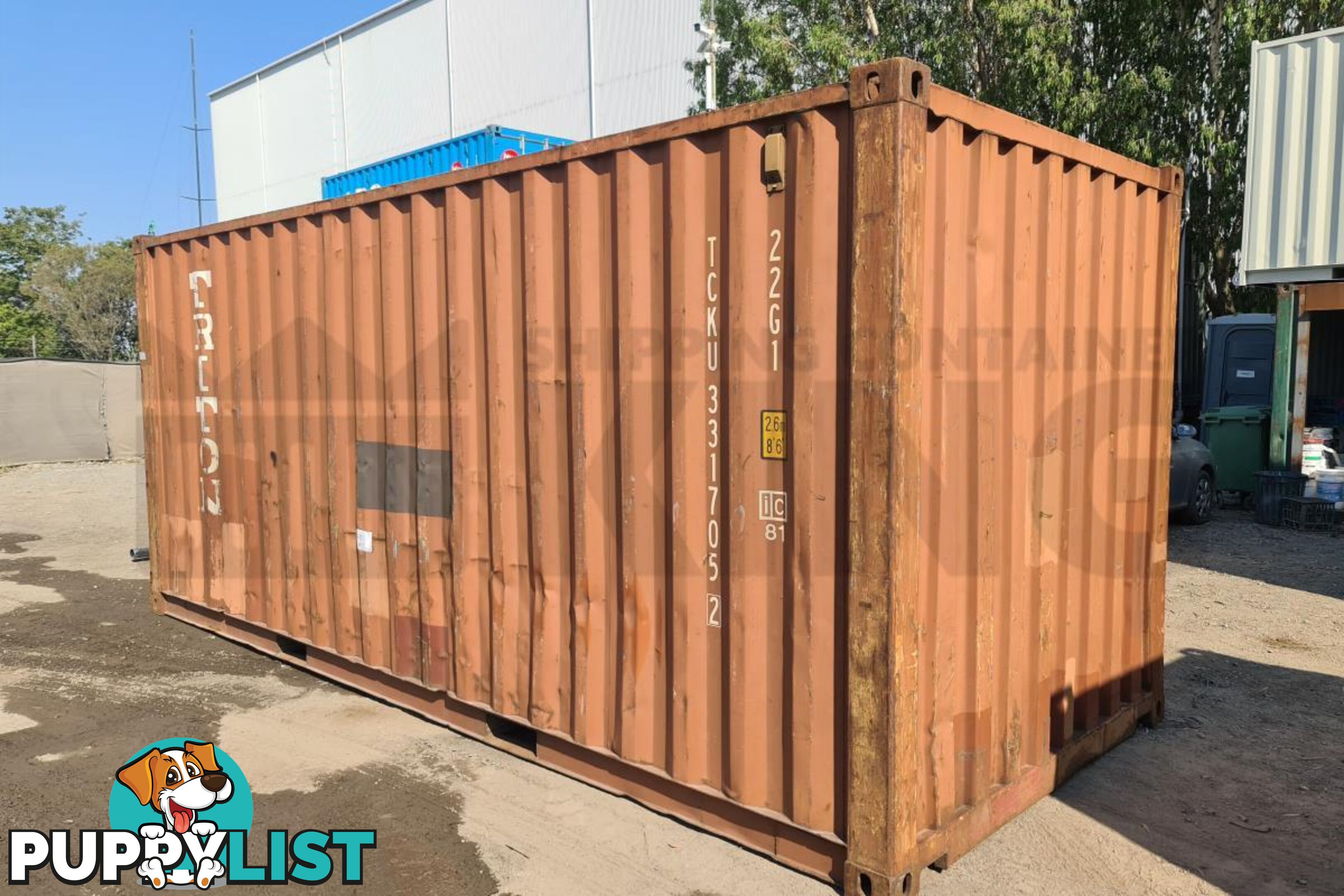 20' STANDARD HEIGHT SHIPPING CONTAINER - in Brisbane