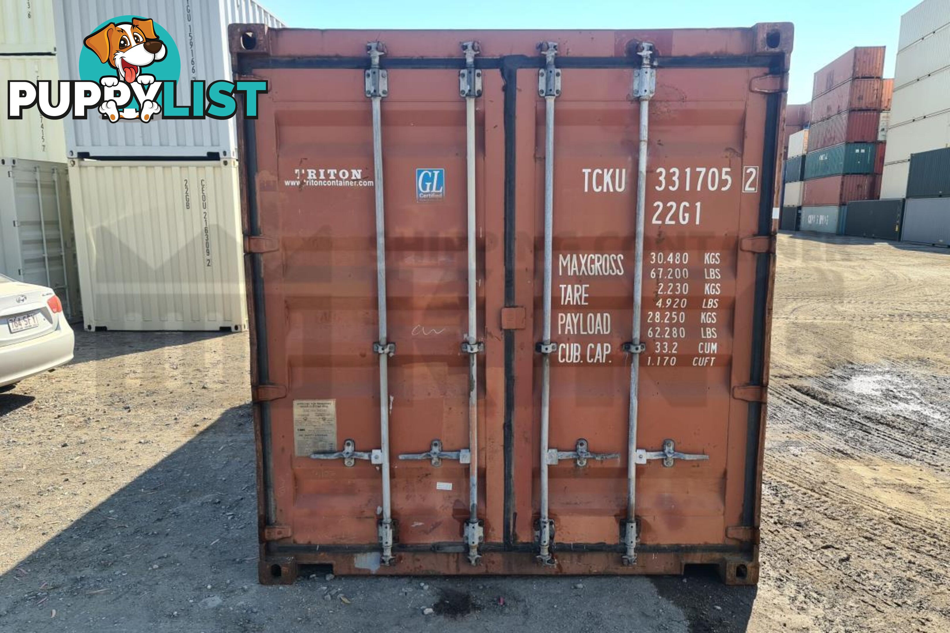 20' STANDARD HEIGHT SHIPPING CONTAINER - in Brisbane