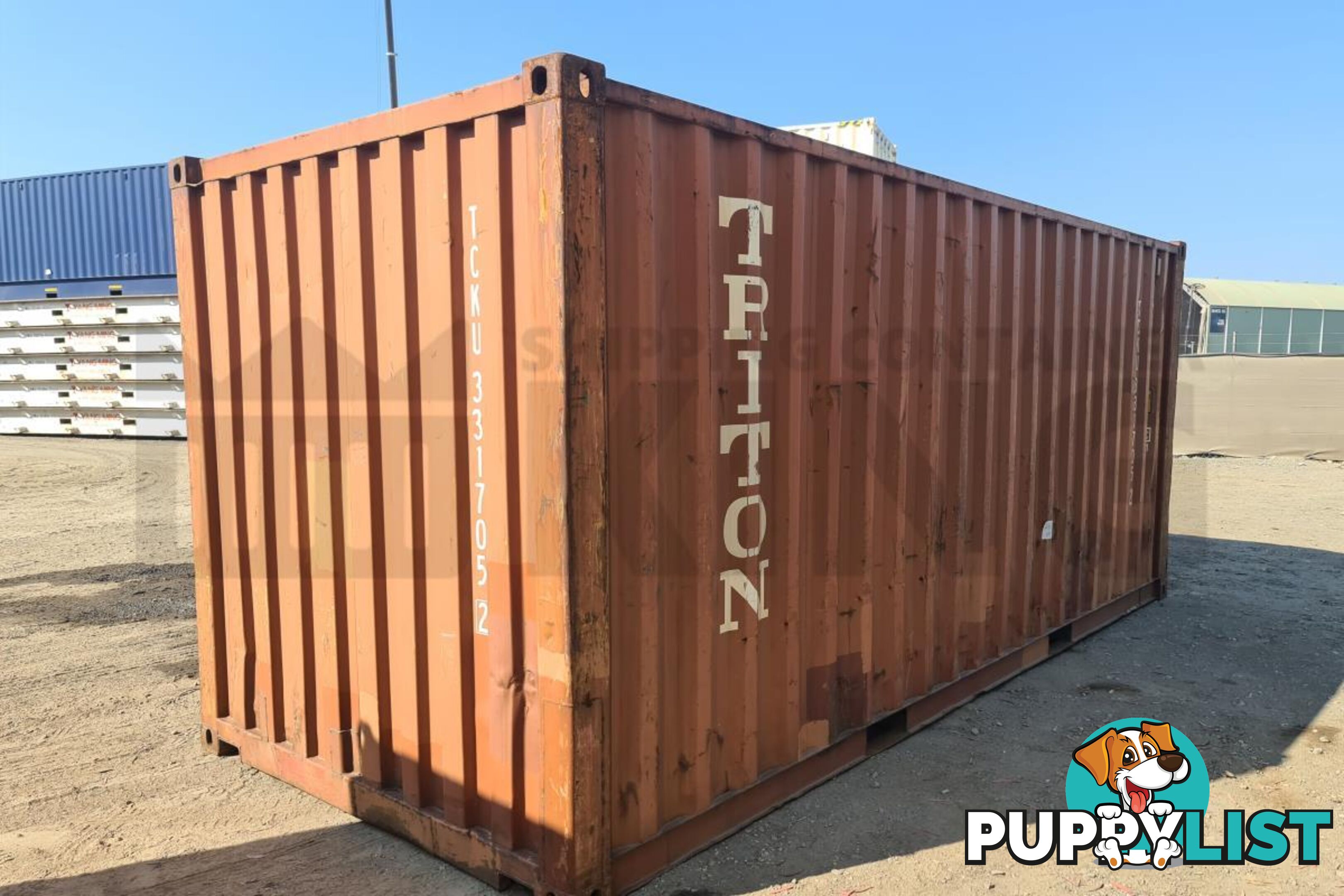 20' STANDARD HEIGHT SHIPPING CONTAINER - in Brisbane