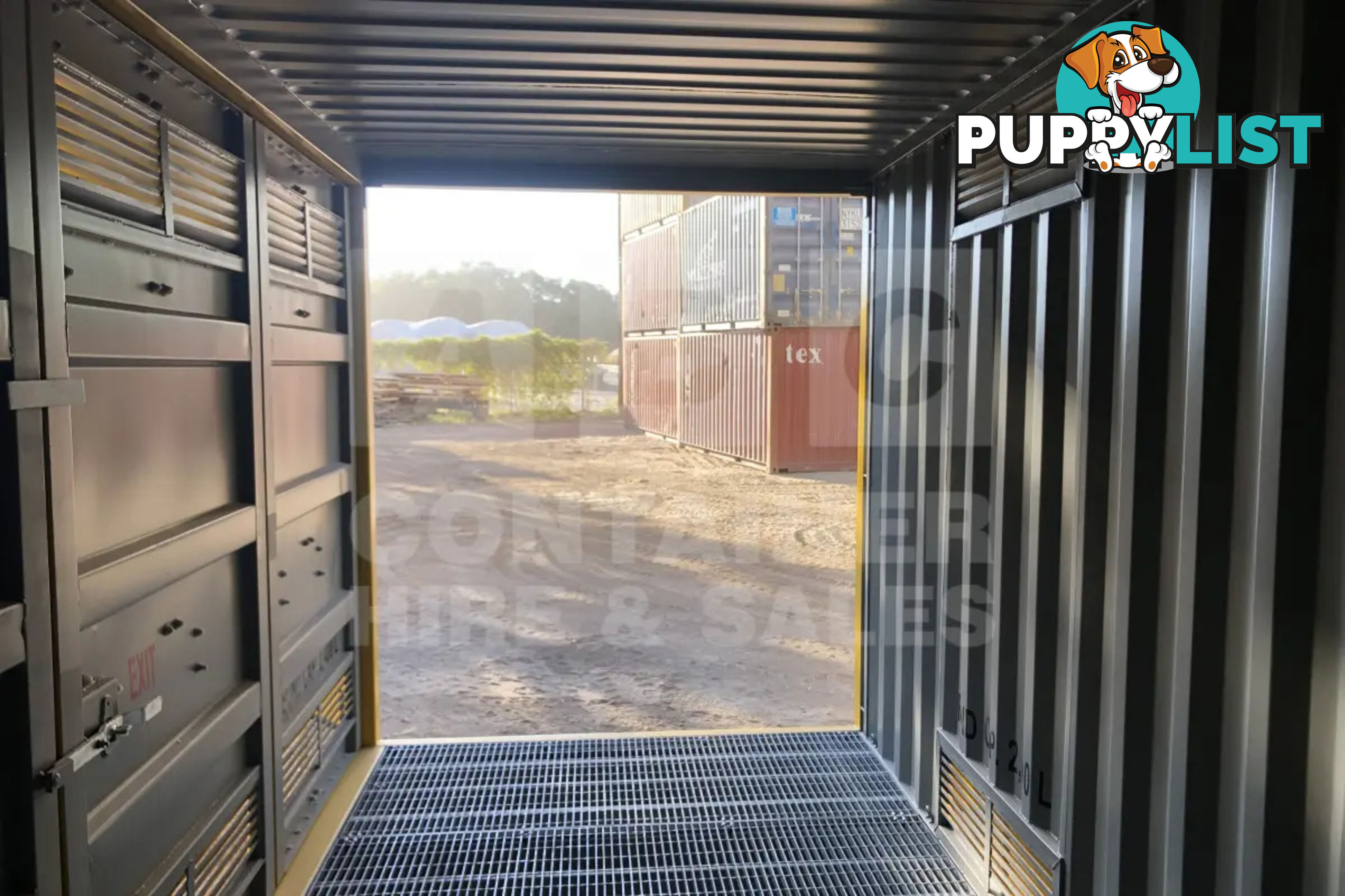 20' HIGH CUBE SIDE OPENING DANGEROUS GOODS SHIPPING CONTAINER - in Brisbane