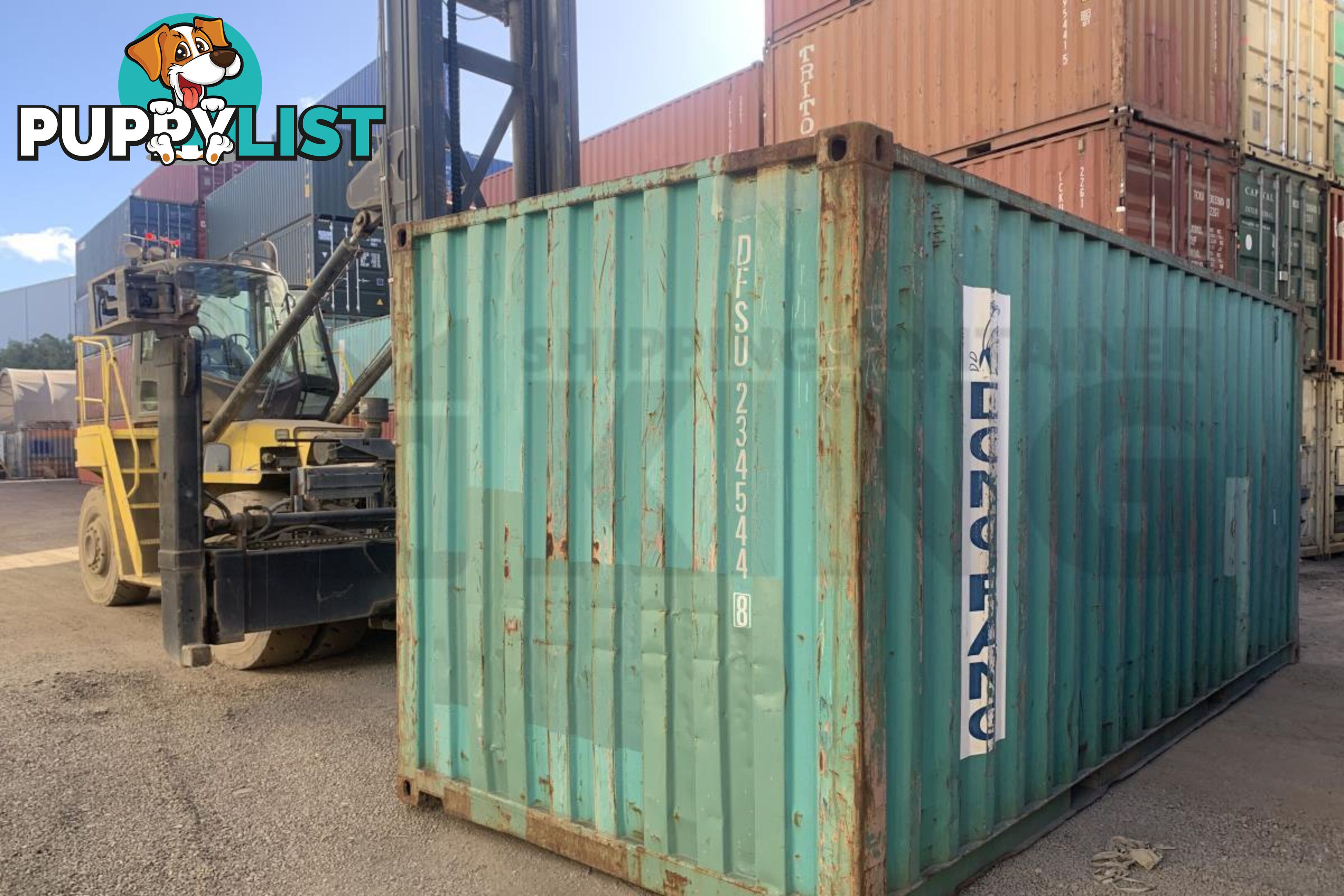 20' STANDARD HEIGHT SHIPPING CONTAINER - in Rockhampton