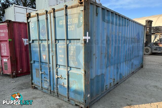 20' STANDARD HEIGHT SHIPPING CONTAINER - in Toowoomba