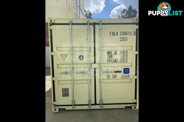 20' STANDARD HEIGHT SHIPPING CONTAINER (TRI DOOR) - in Brisbane