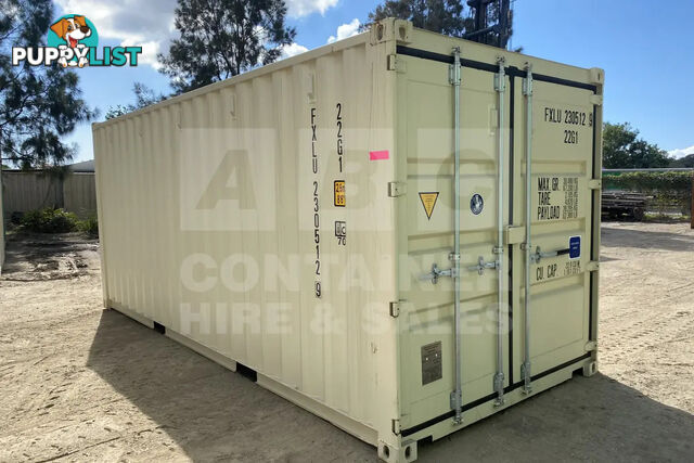 20' STANDARD HEIGHT SHIPPING CONTAINER (TRI DOOR) - in Brisbane