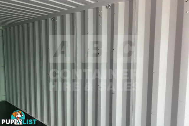 20' STANDARD HEIGHT SHIPPING CONTAINER (TRI DOOR) - in Brisbane